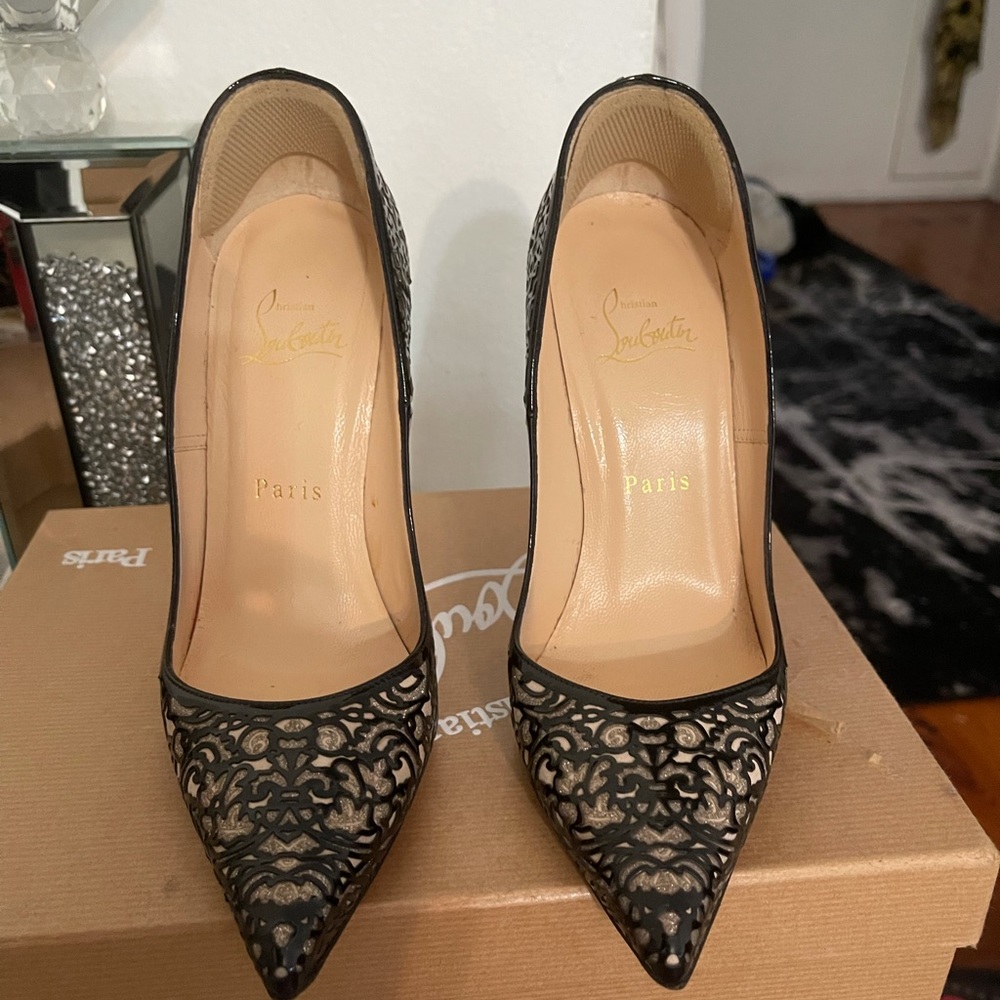 Christian Louboutin 37 - Picture 2 of 4